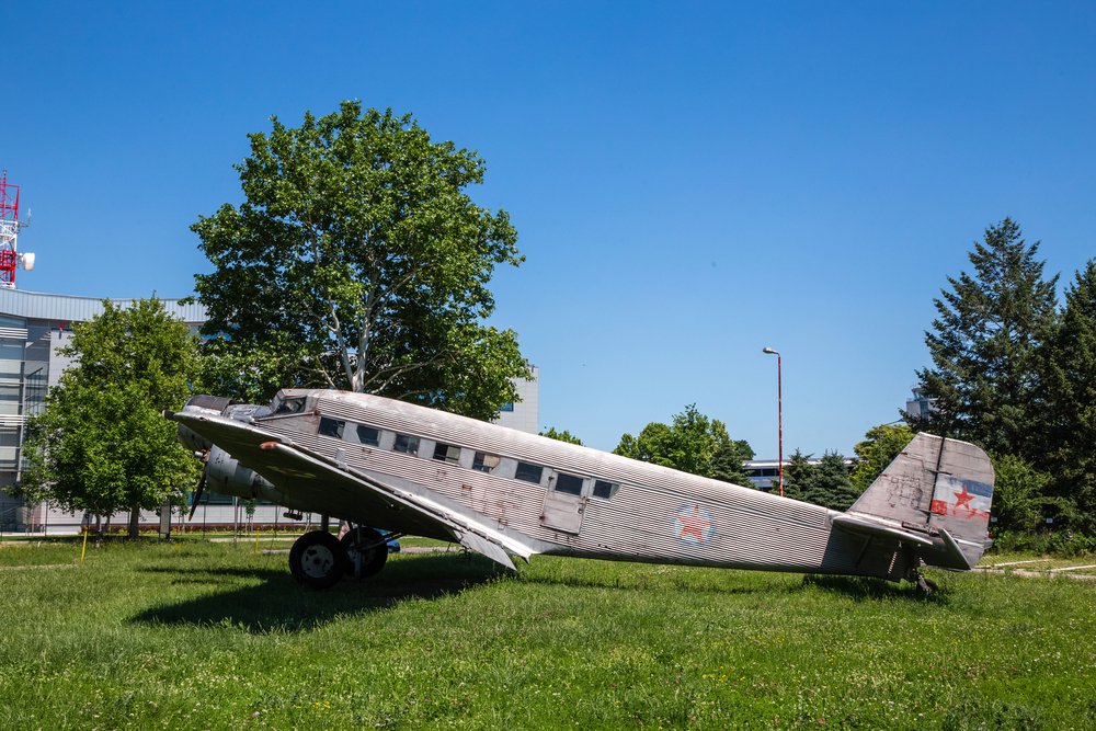 vecchio aereo b2 aviazione jugoslava belgrado